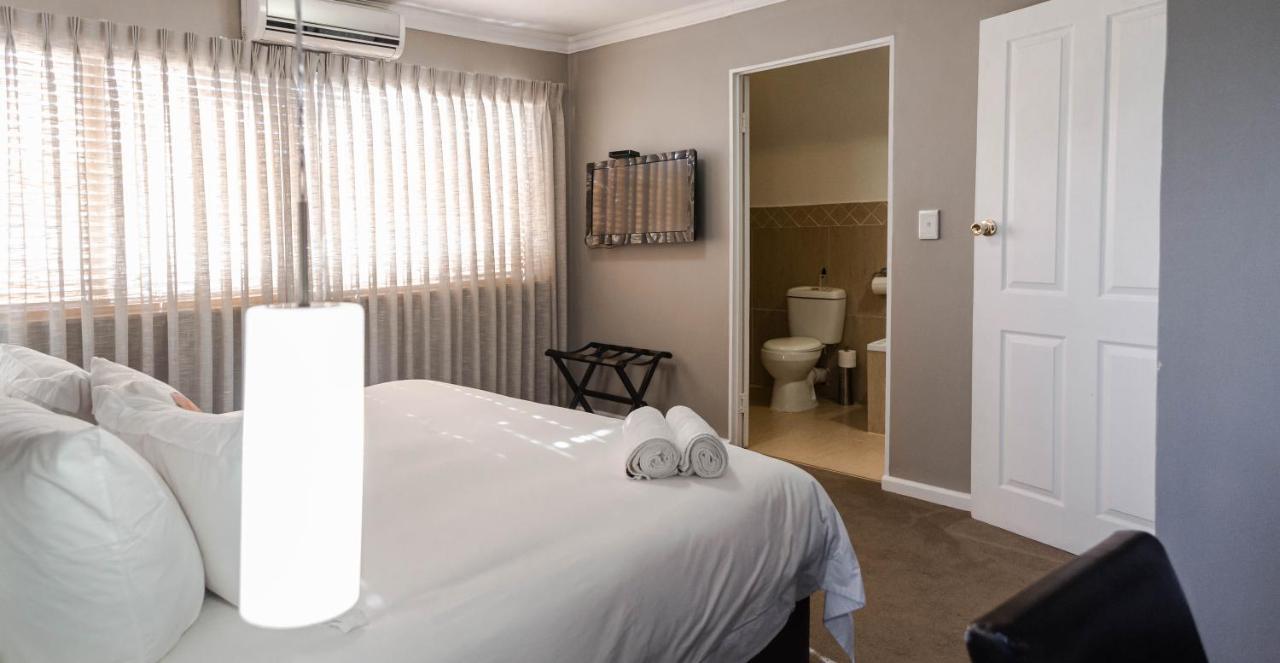 Ruslamere Hotel And Conference Centre Durbanville Buitenkant foto