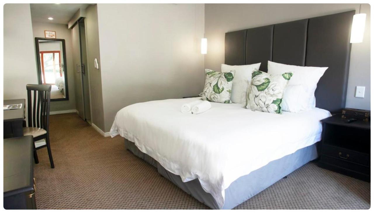 Ruslamere Hotel And Conference Centre Durbanville Buitenkant foto