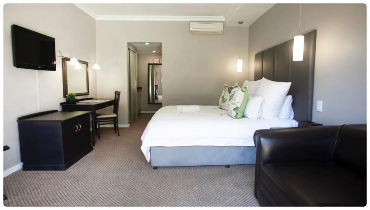 Ruslamere Hotel And Conference Centre Durbanville Buitenkant foto