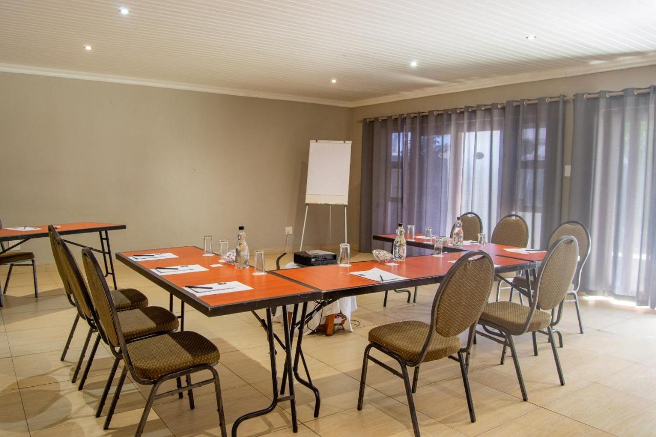Ruslamere Hotel And Conference Centre Durbanville Buitenkant foto